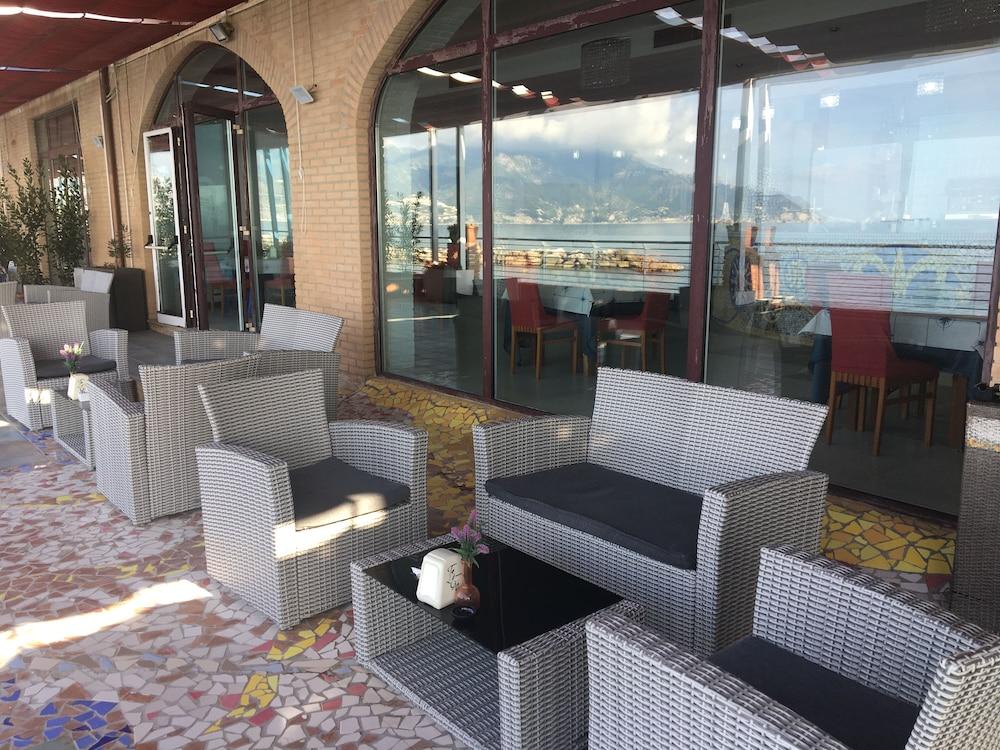 Centro Congressi Polo Nautico Hotel 4*
